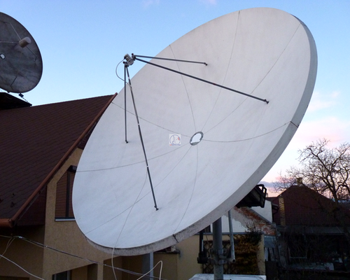 dxsatcs.com-amos-3-7-at-4-w-middle-east-beam-yes-israel-10926-v-prodelin-370-cm-uvod